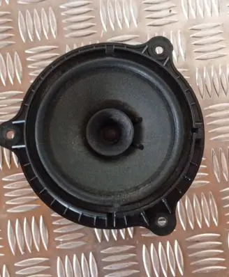 Dodge Challenger Panel speaker 68043045AD 8923021701A 26615J0852