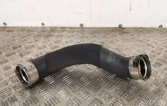 Mini Cooper Countryman F60 Intercooler hose/pipe 11279412 8511338C4