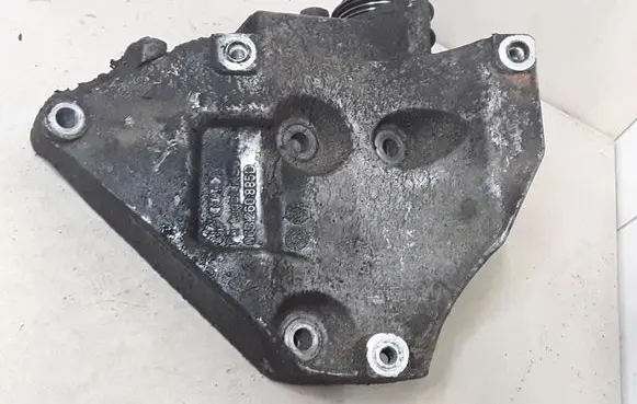 Volkswagen PASSAT B5.5 A/C compressor mount bracket 06B260885D