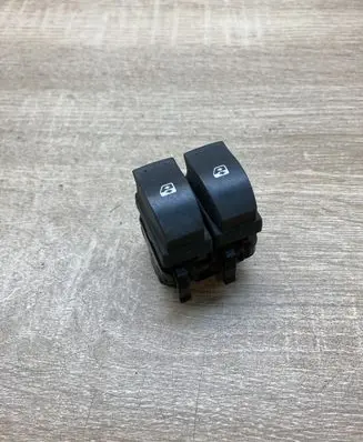 Renault Megane I Electric window control switch