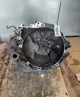 Peugeot Expert Manual 5 speed gearbox 9680886910