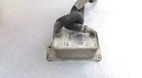 Engine oil radiator