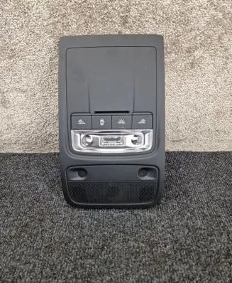 Audi A3 S3 8V Front seat light 8V0947135J 8V0951177