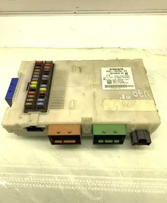 Volvo V70 Fuse module 7G9T14C256FA