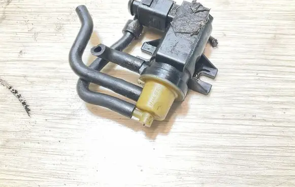 Audi A3 S3 A3 Sportback 8P Turbo solenoid valve 1K0906627A