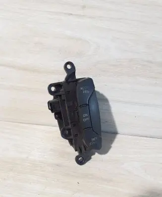 Chevrolet Captiva Steering wheel buttons/switches 96628527