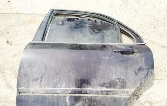 Honda Legend III KA9 Rear door violetines