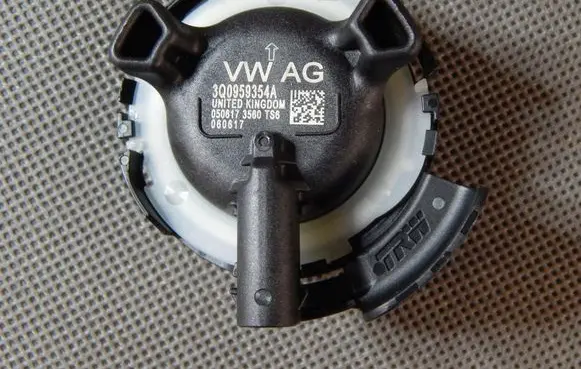 Skoda Kodiaq Airbag deployment crash/impact sensor 3Q0959354A