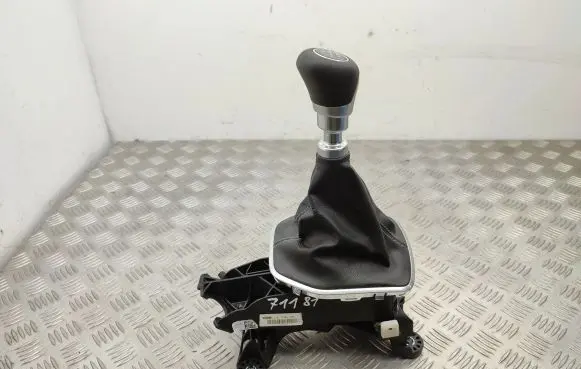 Ford Puma Gear shifter/selector L1TR7C453BKE