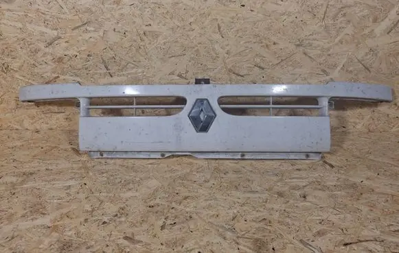 Renault Master II Front grill 7700352125 545M7041 0572