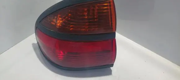 Renault Laguna I Rear/tail lights 7700420122