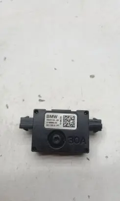 BMW 5 G30 G31 G38 Aerial antenna amplifier 9325724