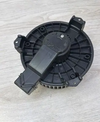 Honda Civic Heater fan/blower 2727000440