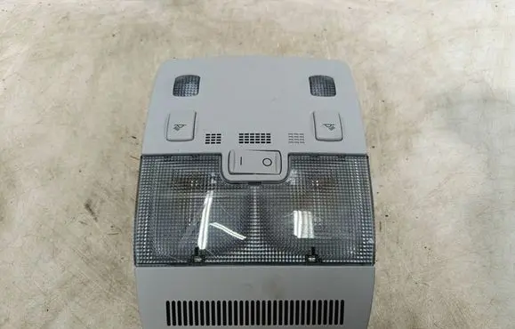 Seat Exeo (3R) Front seat light 8E0951177 70103105 H08S0004