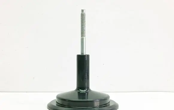 Ford Focus Spare wheel bolt 