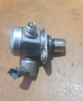 Ford Focus Fuel injection high pressure pump BM5G9D376BA 0261520077 2003720443