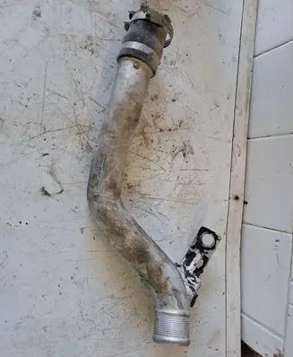 Audi Q7 4L Intercooler hose/pipe 7L8145941