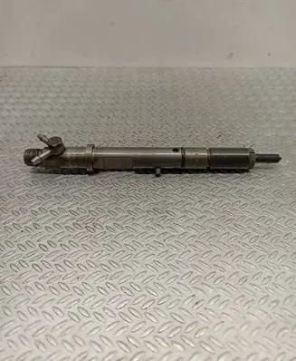 Audi A6 S6 C5 4B Fuel injector 059130201D 0432133805