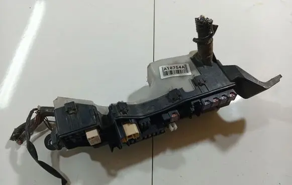 Toyota Corolla Verso E121 Fuse box set