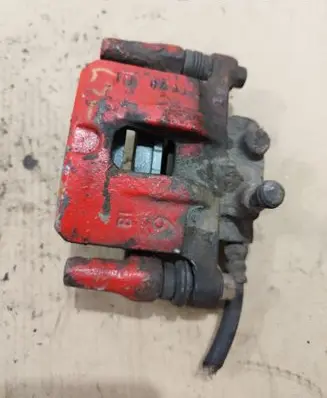 Mitsubishi Lancer X Rear brake caliper