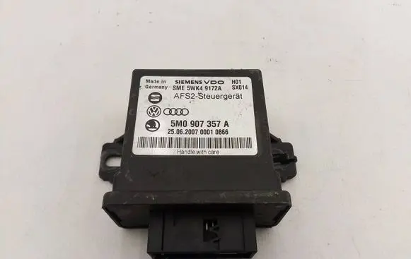 Volkswagen PASSAT B6 Light module LCM 5M0907357A