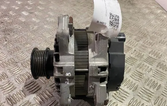 Volvo XC90 Generator/alternator 30659580