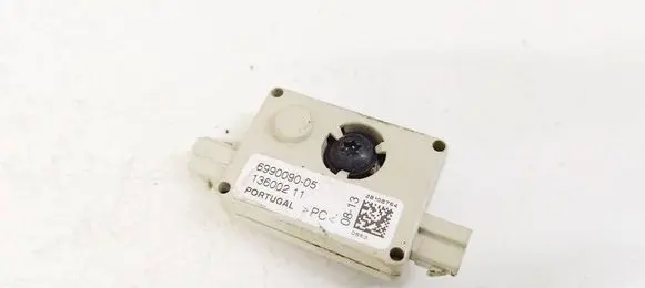 Antenna control unit