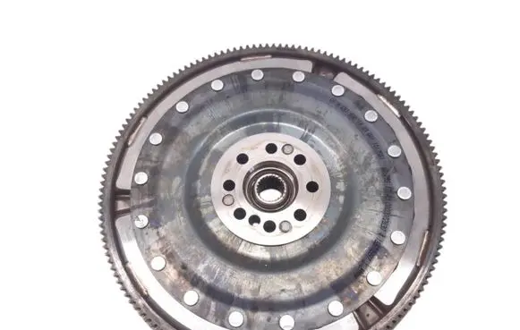 Mercedes-Benz E W212 Flywheel A6510301403 1017561