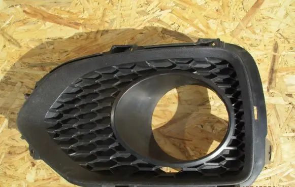 KIA Sorento Front fog light trim/grill 865232P010