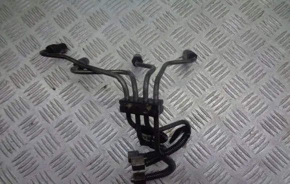 Mazda 323 Fuel injector wires 