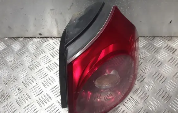 Volkswagen Golf V Rear/tail lights 1K6945096