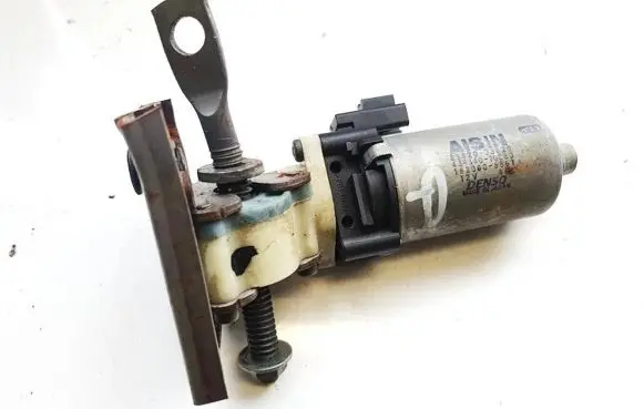 Lexus IS 220D-250-350 Seat adjustment motor 8582033020 85820-33020