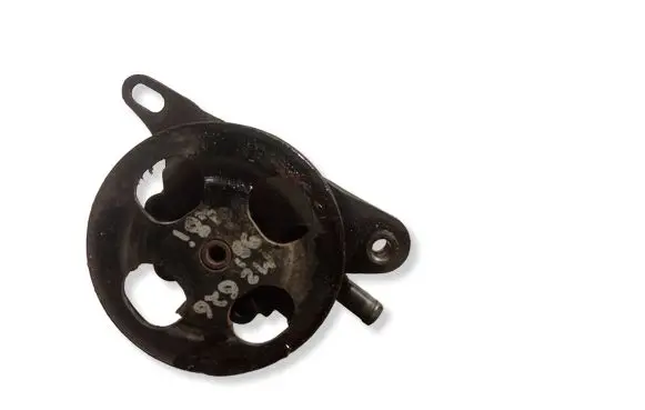 Mazda 626 Power steering pump GE4T32650A