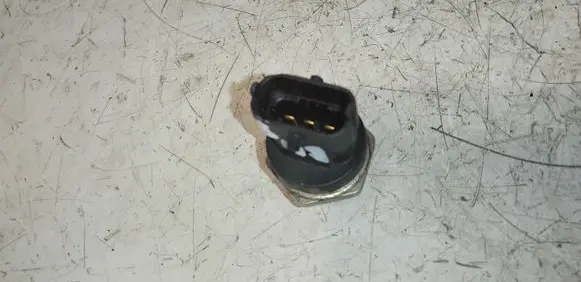 Fuel pressure sensor