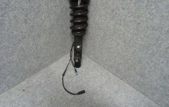 BMW X5 F15 Front shock absorber with coil spring 6875083