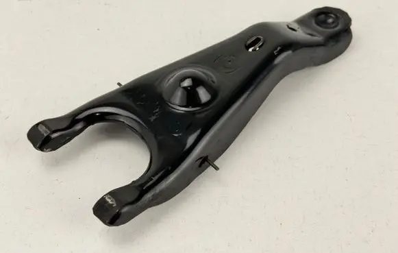Mazda MX-5 ND Clutch release arm fork ND07016139