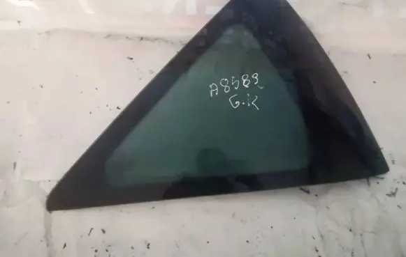 Peugeot 207 Rear side window