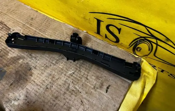 Mercedes-Benz GL X166 Rear control arm A1665401840