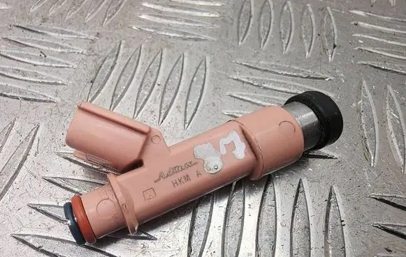 Toyota Yaris Fuel injector 2325021091