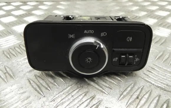 Mercedes-Benz Sprinter W907 W910 Light switch A9079053302