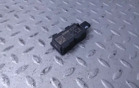 BMW X5 G05 Keyless system antenna 5A81725 61355B60518