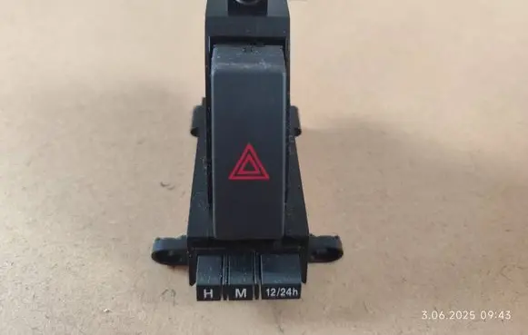 Mazda 3 II Hazard light switch BBP3664H0 K1827 10004071