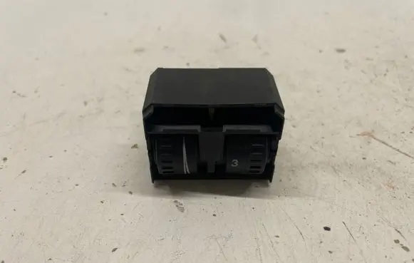 Volkswagen Touran II Headlight level height control switch 1T0941333C