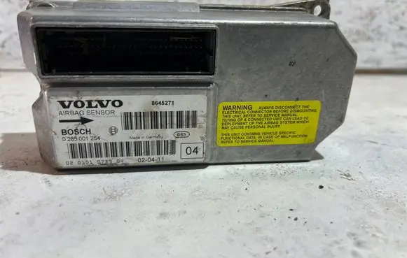 Volvo V70 Airbag control unit/module 8645271