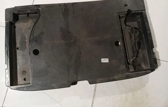 Toyota Corolla Verso E121 Spare wheel section trim 