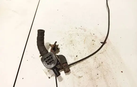 Toyota Avensis Verso Valve vacuum 