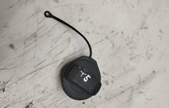 Volkswagen Multivan T5 Fuel tank filler cap 1J0201553Q