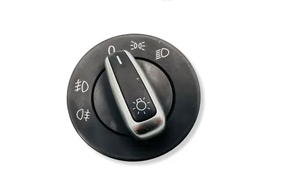 Volkswagen Tiguan Light switch S080947