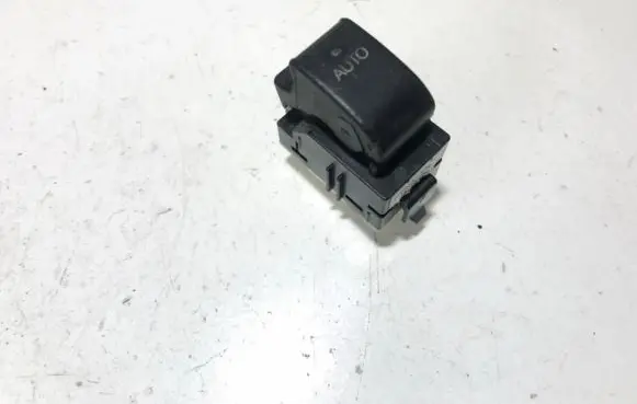 Toyota Avensis T250 Electric window control switch 8481005050 84810-05050