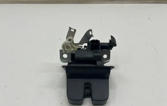 Skoda Octavia Mk4 Tailgate/trunk/boot lock/catch/latch 654827505